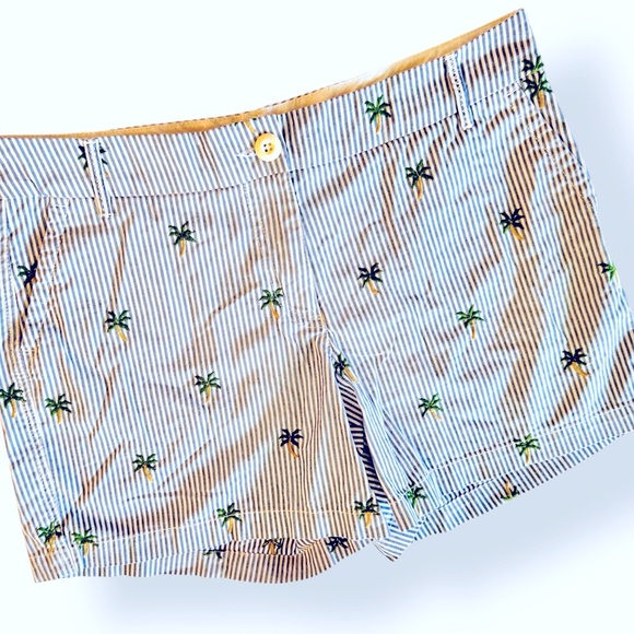 crown & ivy Pants - CROWN & IVY High Waisted Blue & White Striped Shorts w Embroidered Palm Trees